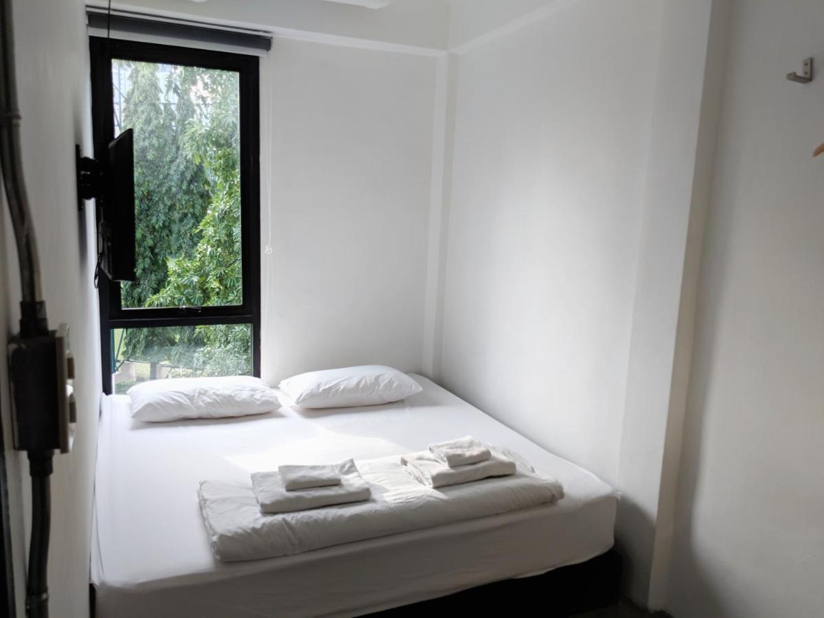 Hostal Holy Sheet *